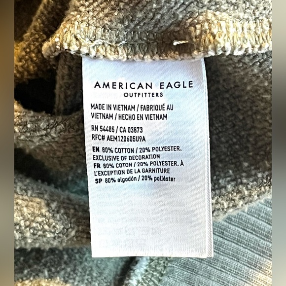 American Eagle Outfitters “Anything Is Possible” Women’s Sage Green Sweatshirt - Picture 12 of 16